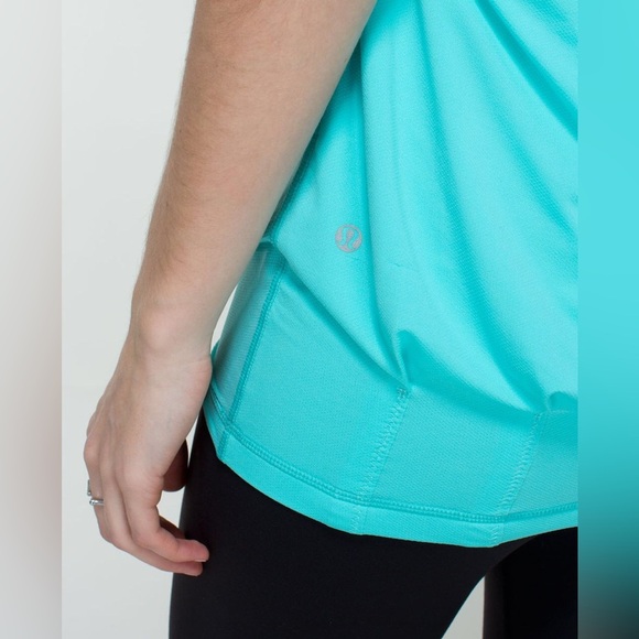 Lululemon Flow & Go Tank in Angel Blue / Creamsicle Pop Size 6. - Picture 12 of 15